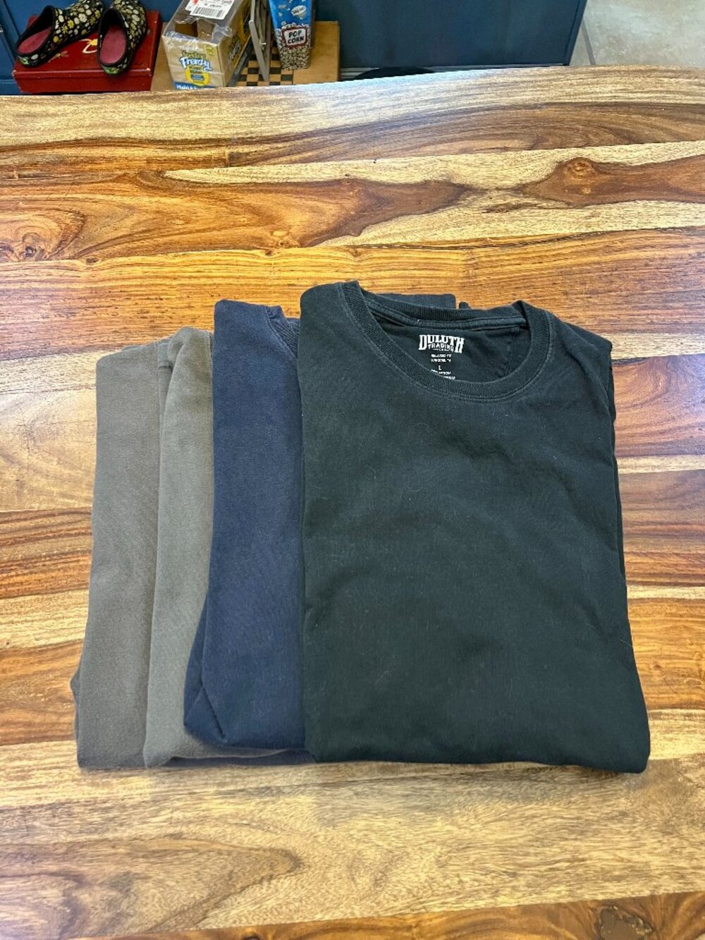 Men’s Duluth Trading Co. 4 T-Shirt Bundle size Large